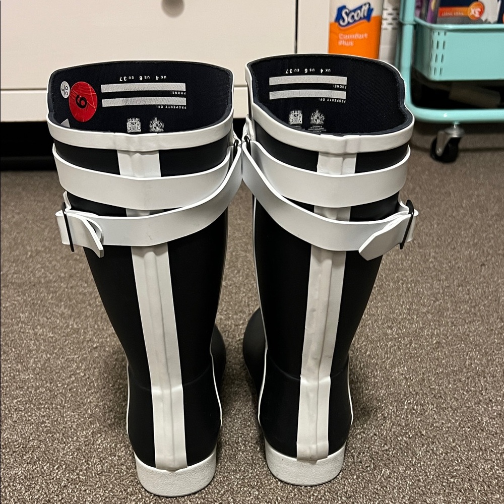 Hunter Black Boots with White Trim - Picture 2 of 4